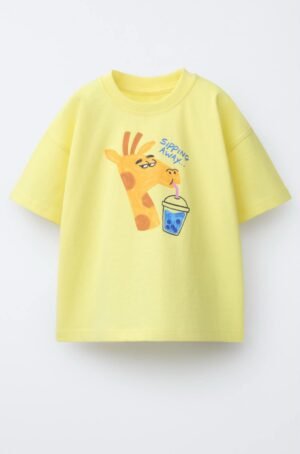 Áo Thun Cotton Trẻ Em Màu Vàng Họa Tiết Hươu Cao Cổ Zara SP - Size 6Y