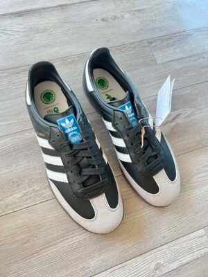 z7917838704952_6efbeb6c95793ffd61e54d41cbc24acb Adidas Samba Classic Black/White – Giày Bé Trai 37,5EU/38EU